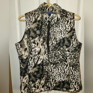 Bandolino Ava Puffer Vest, Safari, Camo, Cheetah